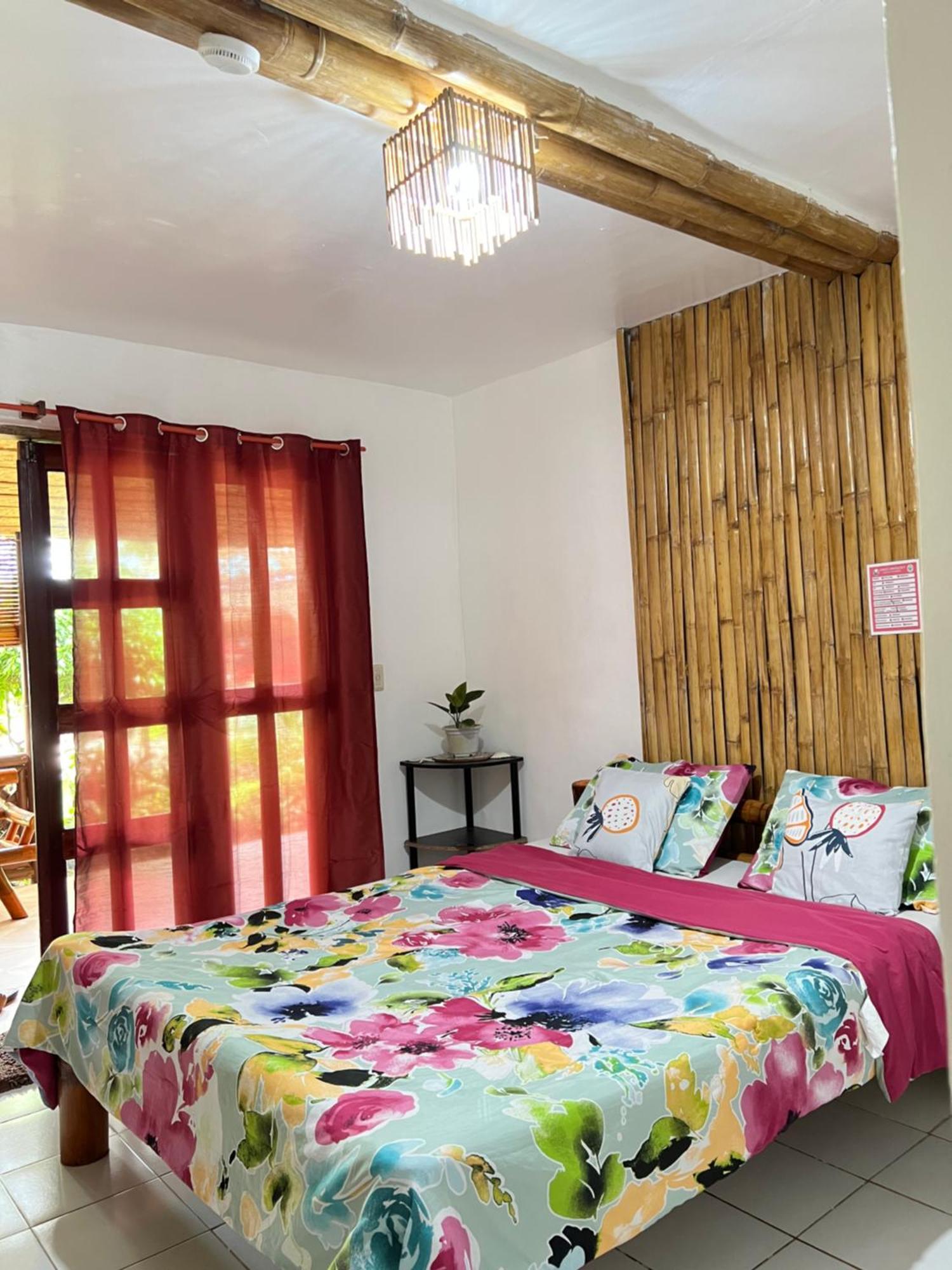 Treasure Beach Resort Carles المظهر الخارجي الصورة