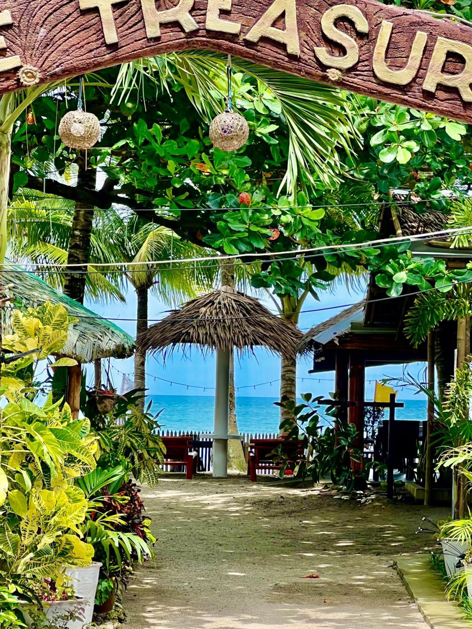 Treasure Beach Resort Carles المظهر الخارجي الصورة