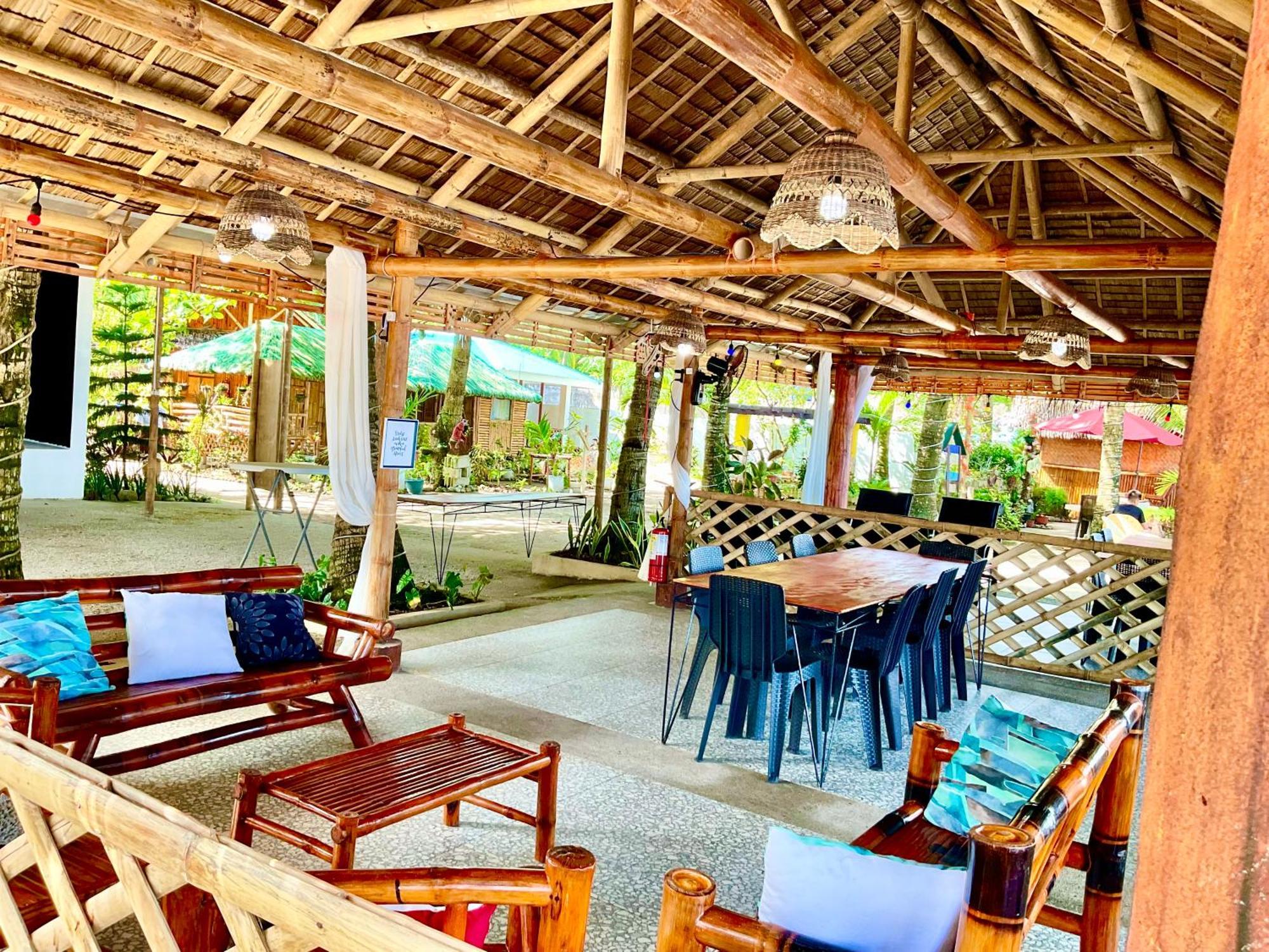 Treasure Beach Resort Carles المظهر الخارجي الصورة