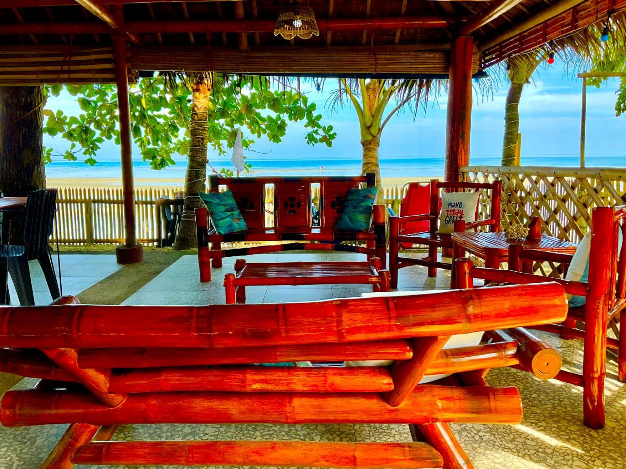 Treasure Beach Resort Carles المظهر الخارجي الصورة