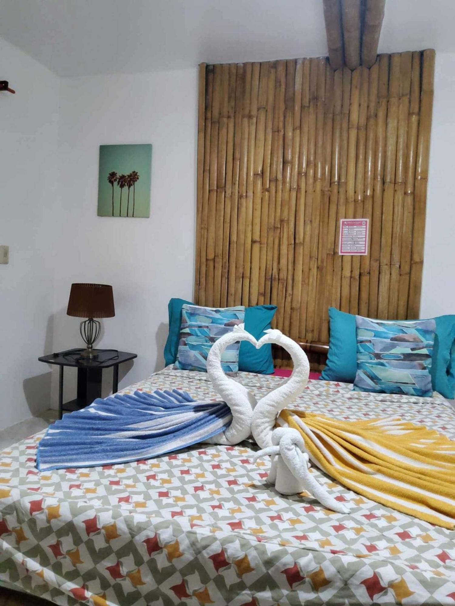 Treasure Beach Resort Carles المظهر الخارجي الصورة